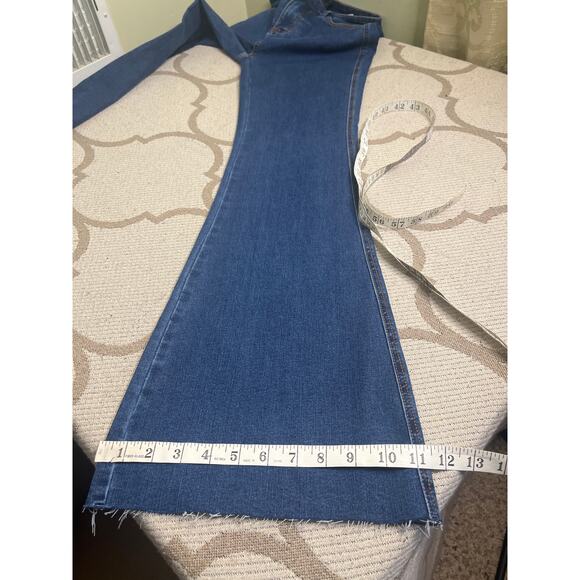 JUDY BLUE HIGH WAIST TUMMY CONTROL FLARE JEANS Raw hem, size 7/28, MSRP $89 - Picture 5 of 15